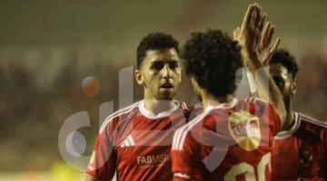 وكيل إمام عاشور يفاوض الأهلي لضمه لاعباً جديداً في صفوف الفريق 1